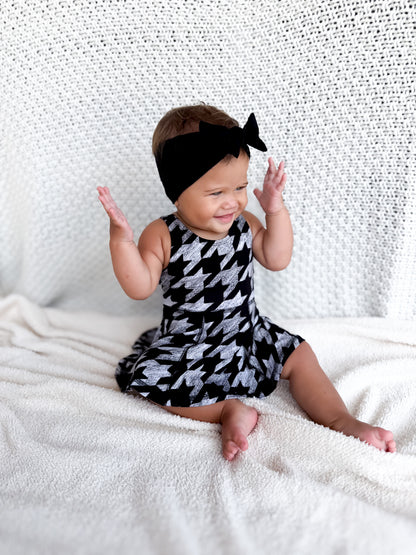 Modern Hound | Twistback Dress